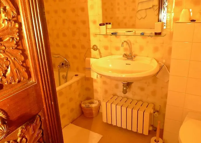 Гостевой дом Chateau Du Prada 4*