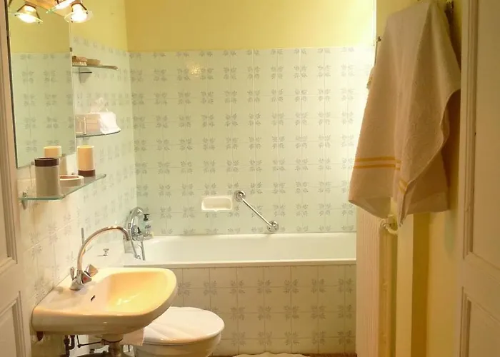 Гостевой дом Chateau Du Prada 4*